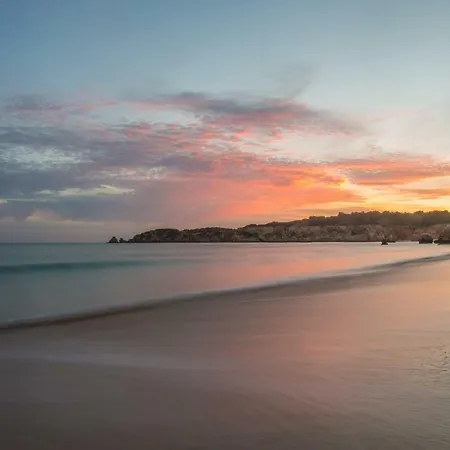 T1 Oasis Mar - Ocean View With 2 Pools & Garden Portimao